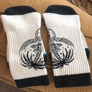 STANCE SOCKS 
Good condition 
Worn
Size L
